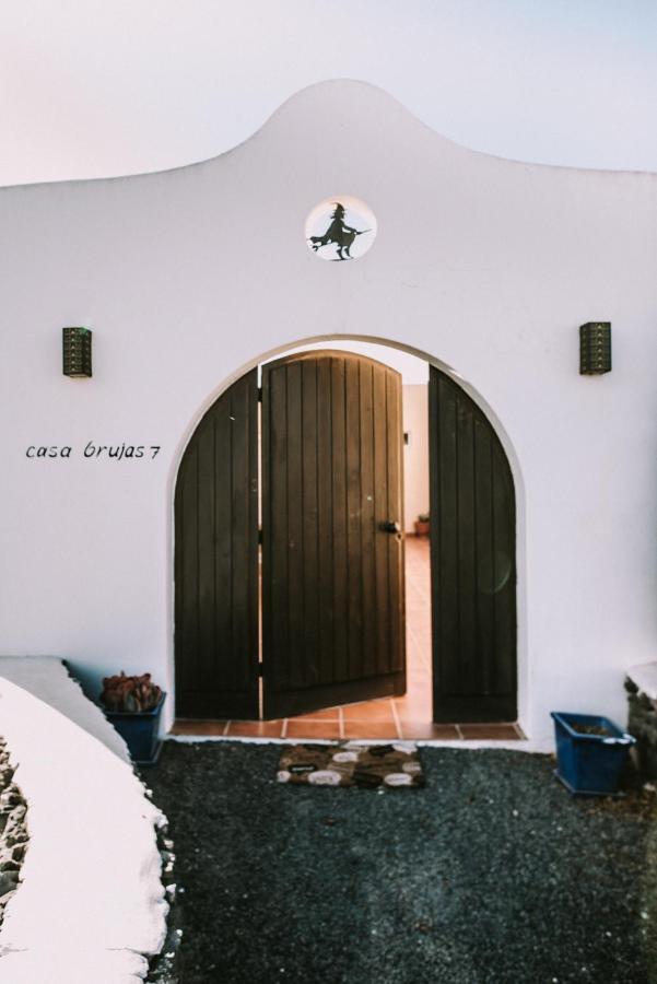 Casa Brujas Lajares Villa ภายนอก รูปภาพ